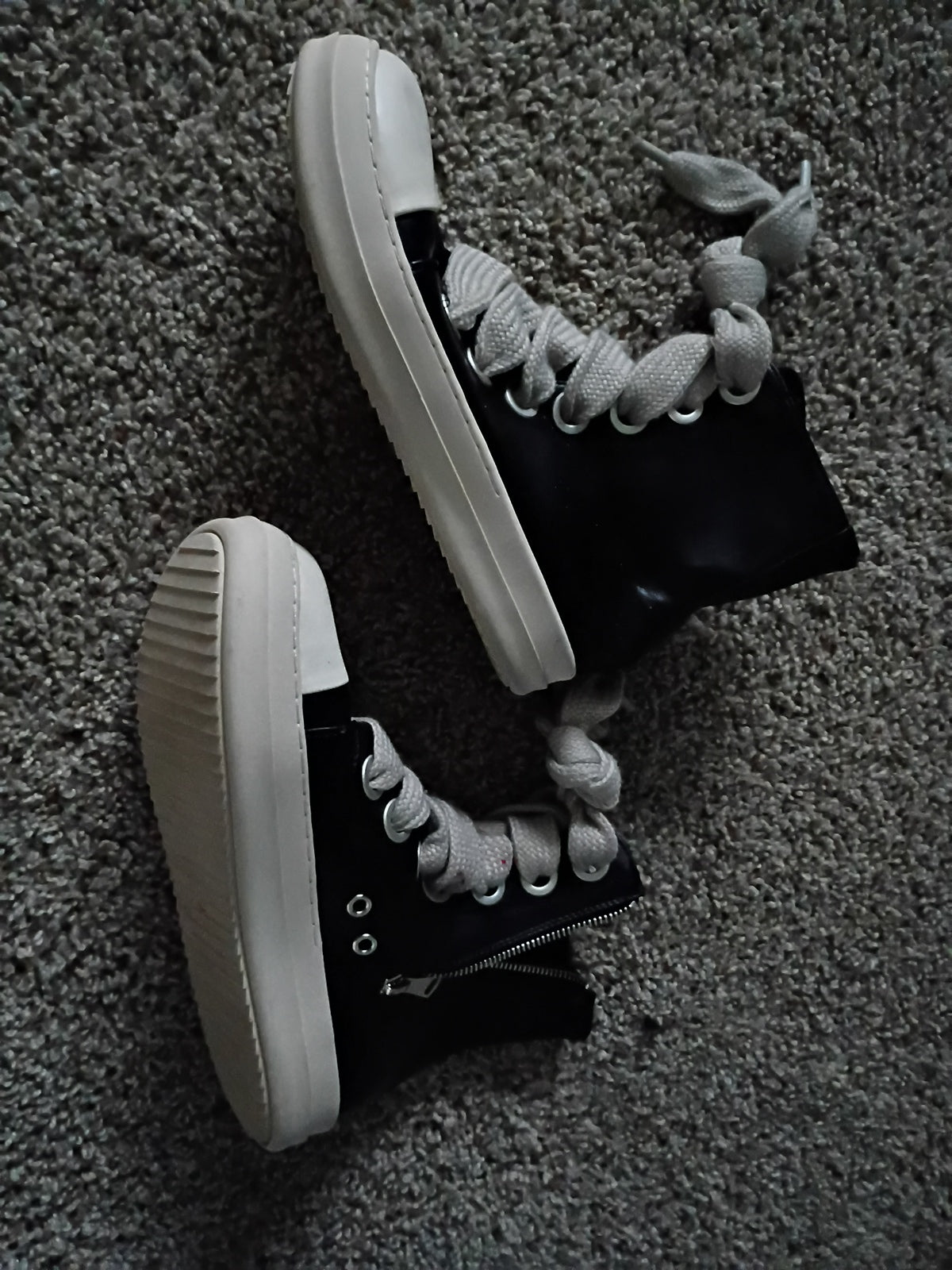 Women shoes
