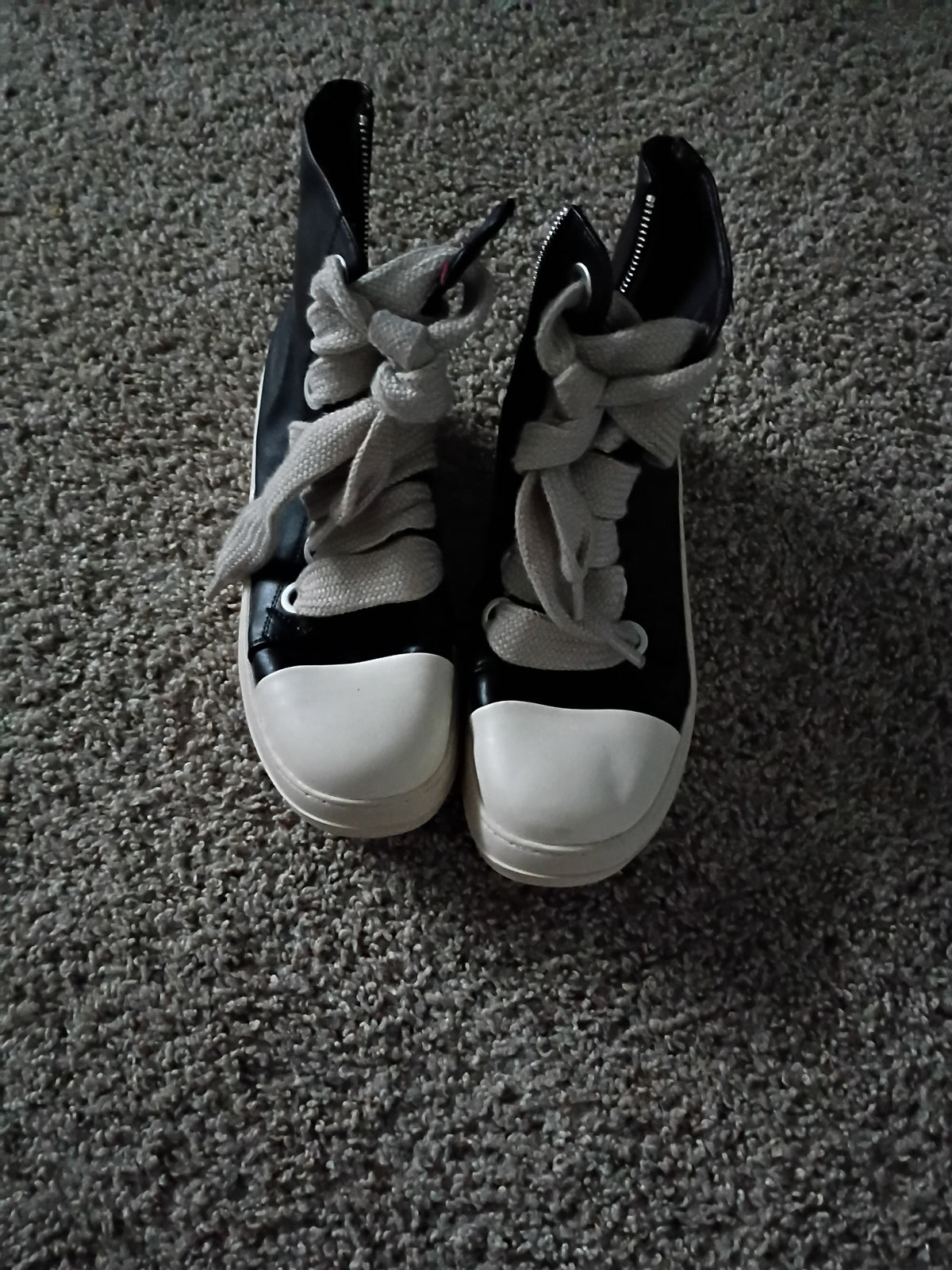 Women shoes